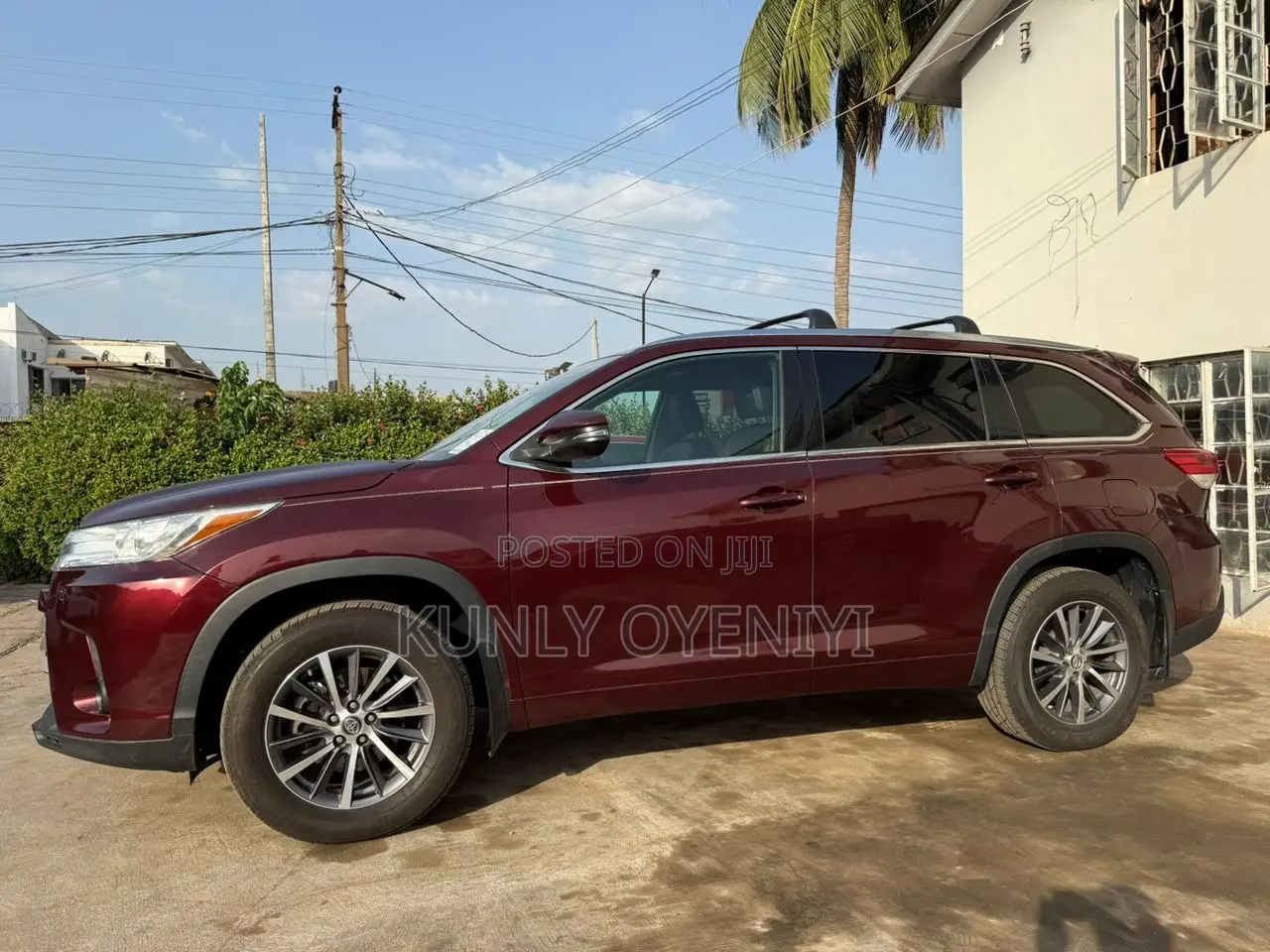 Toyota Highlander XLE 4x2 V6 (3.5L 6cyl 8A) 2017 Burgundy