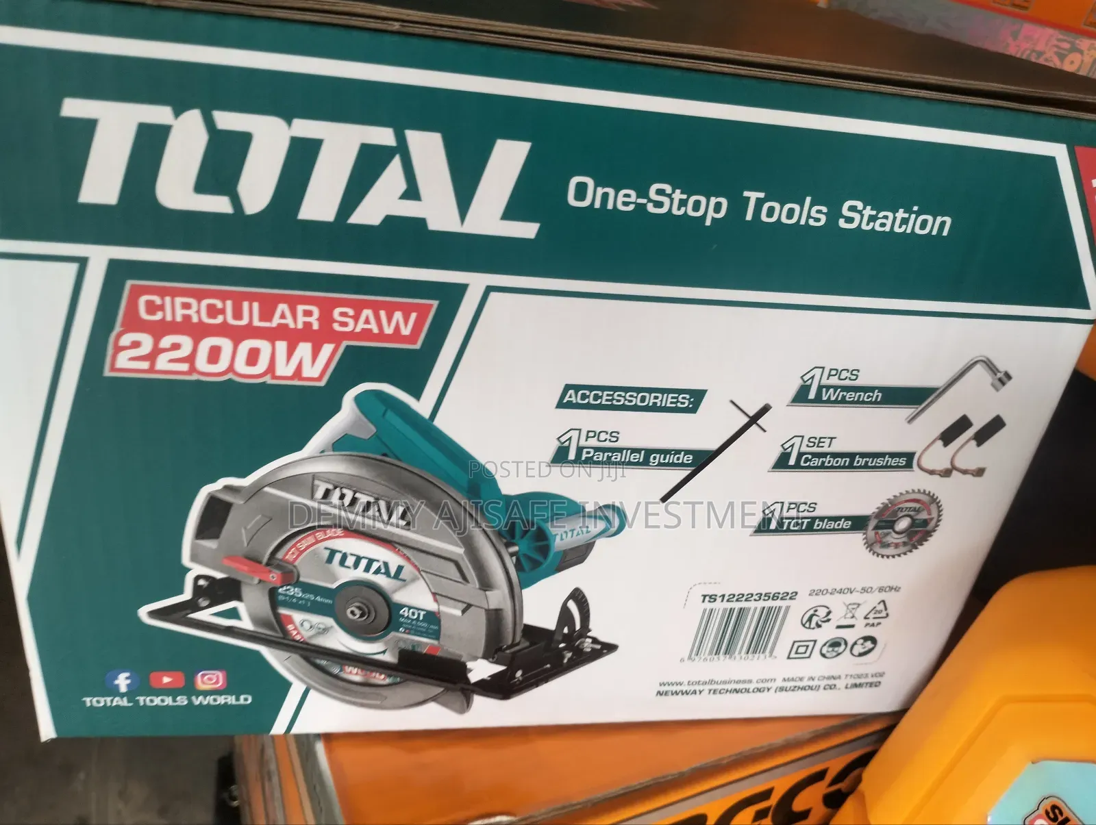 Total Hand Circular Saw 9"