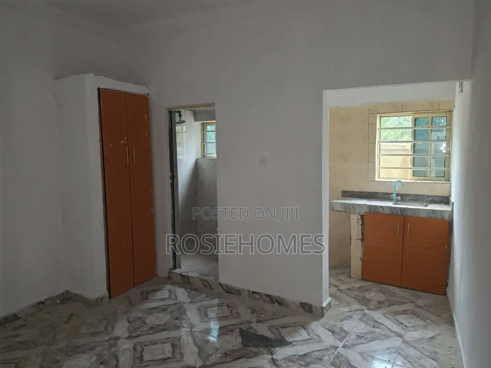 1bdrm House in With Solar Power,, Elemoro for rent