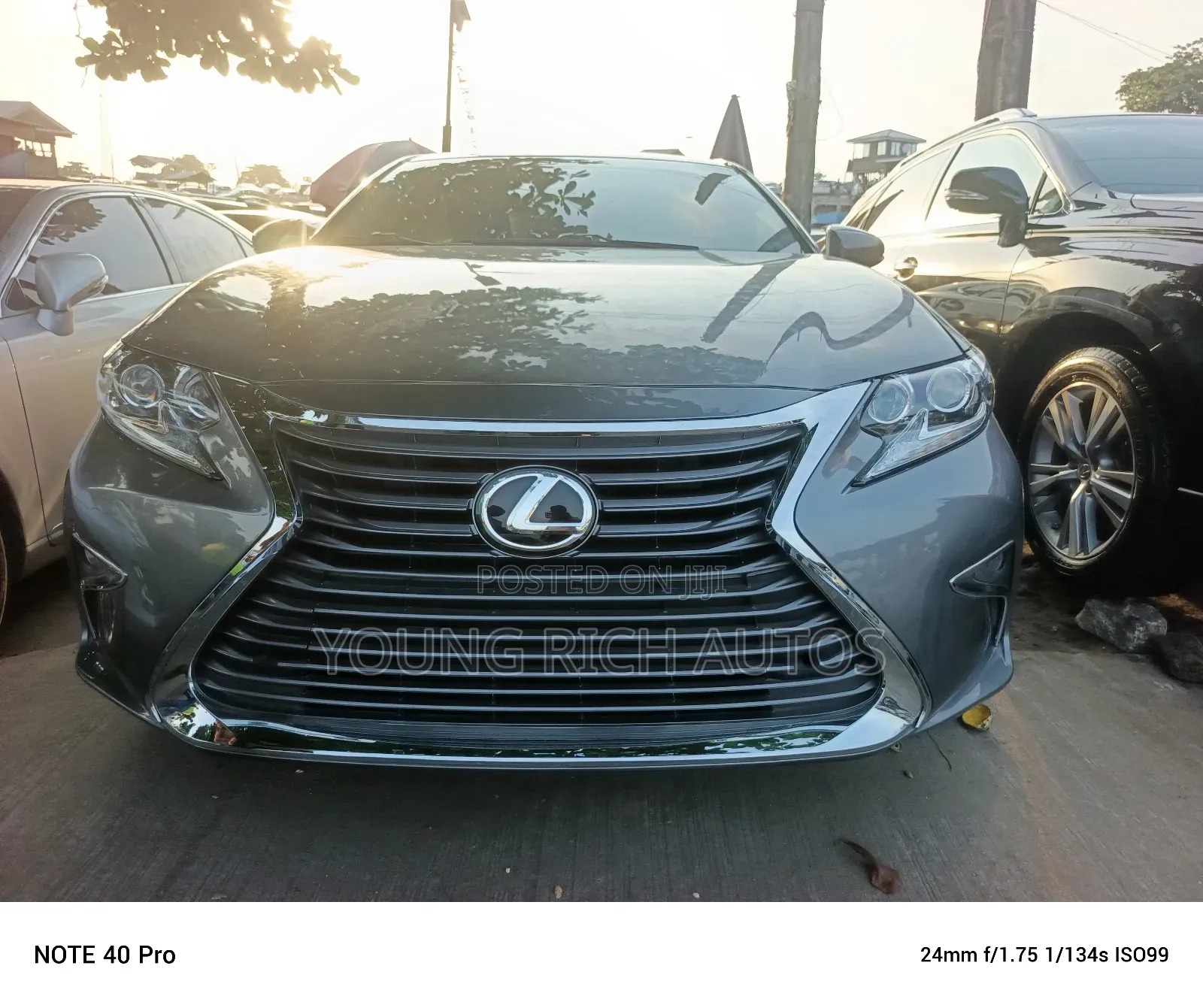 Lexus ES 350 FWD 2015 Gray