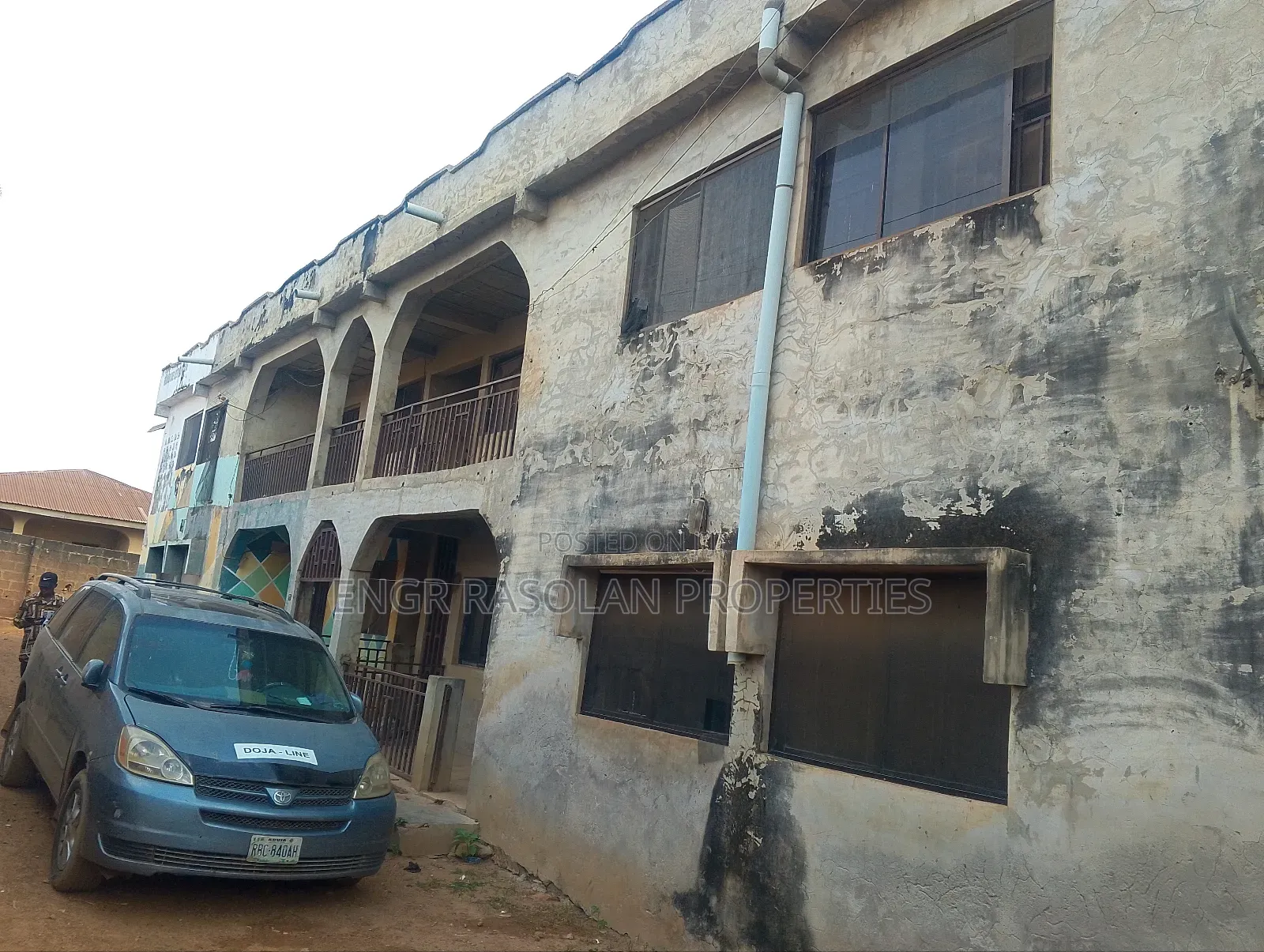 3bdrm Block of Flats in Pipeline, Ilorin South for sale
