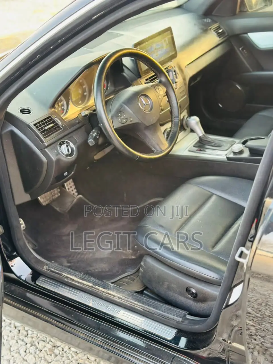 Mercedes-Benz C300 2011 Black
