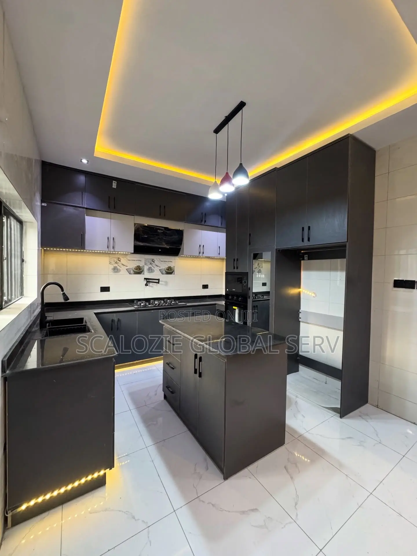 4bdrm Duplex in Dana Estate for sale