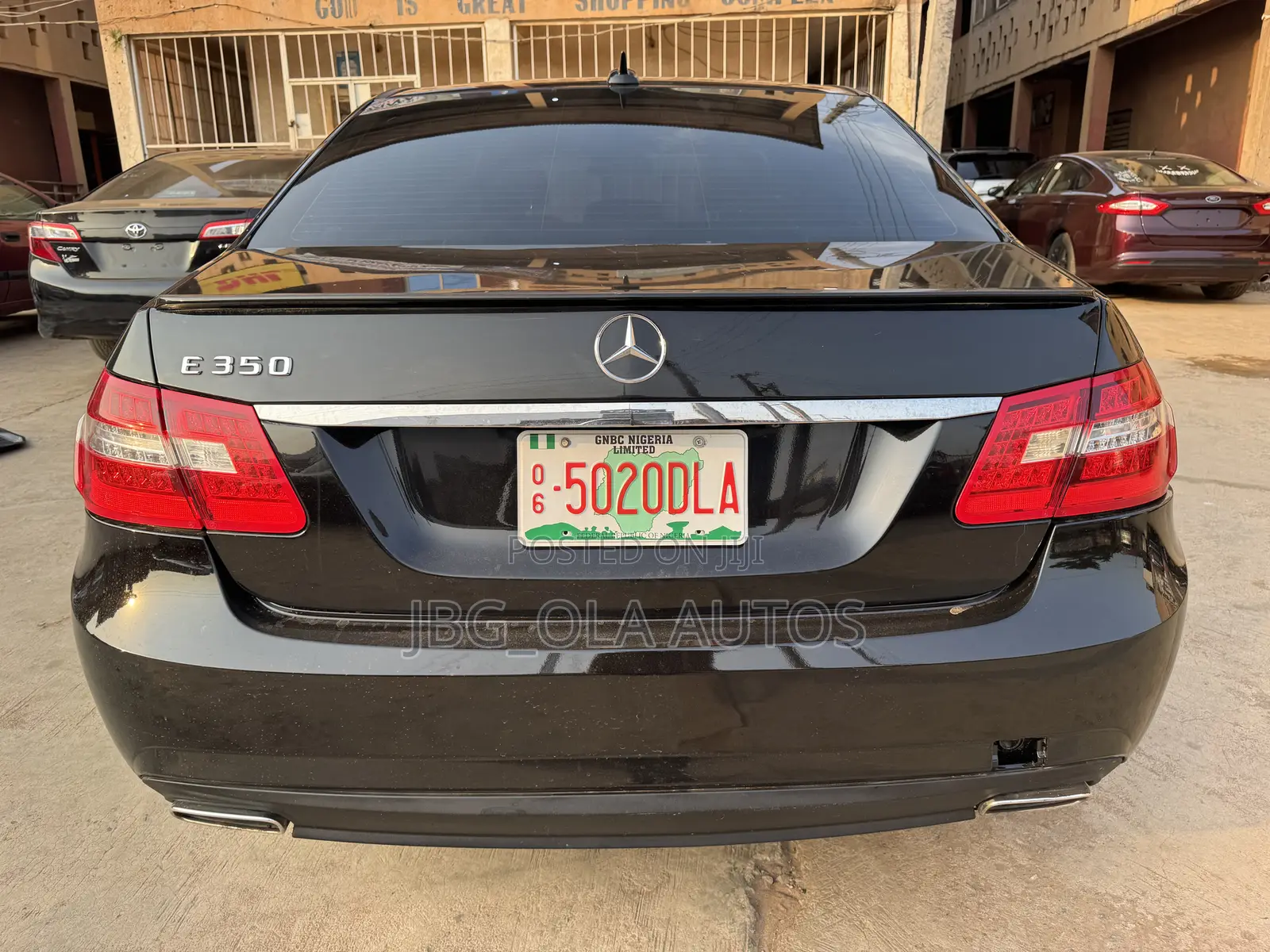 Mercedes-Benz E350 Base 4dr Sedan RWD (3.5L 6cyl 7A) 2013 Black