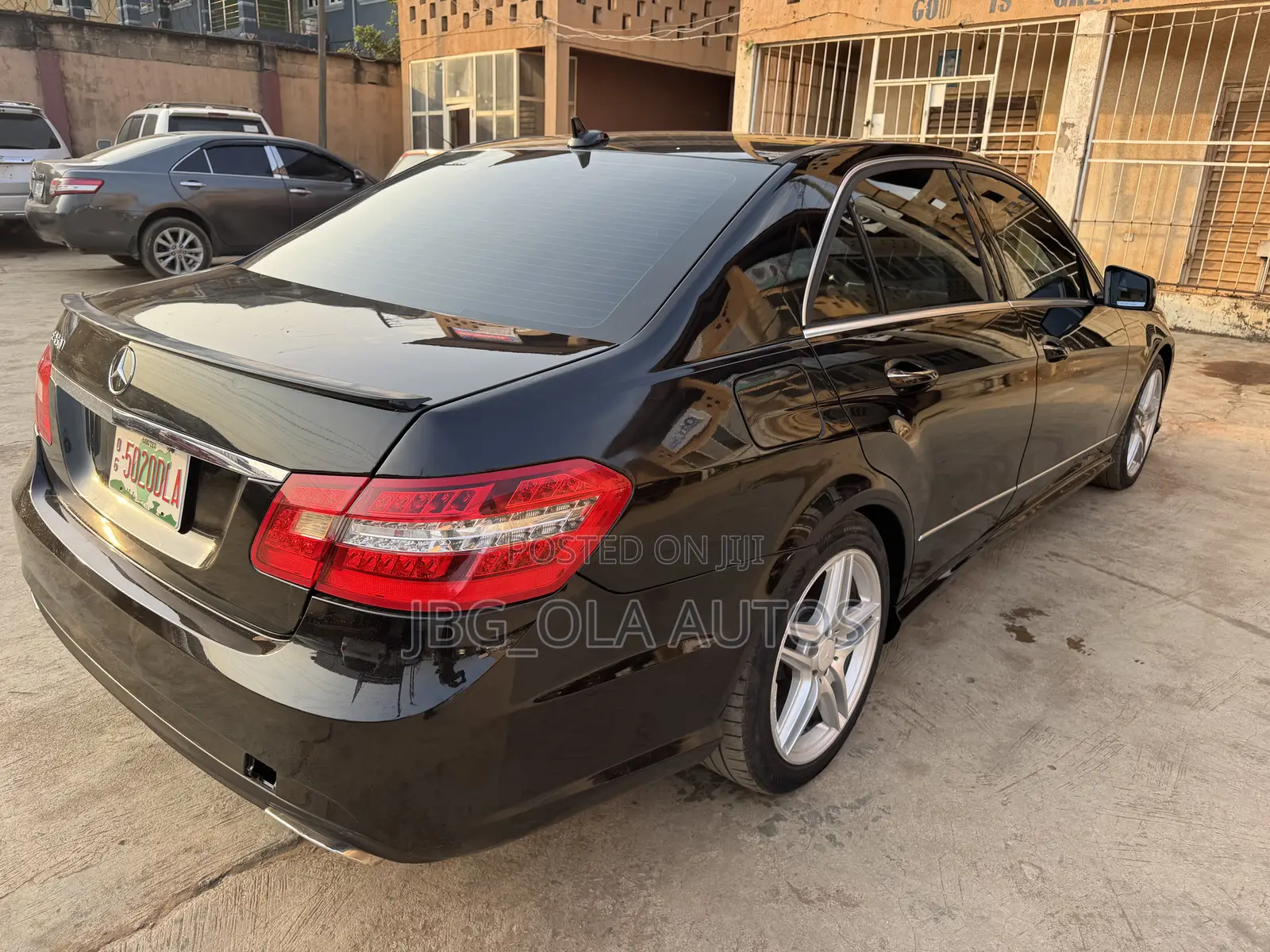 Mercedes-Benz E350 Base 4dr Sedan RWD (3.5L 6cyl 7A) 2013 Black