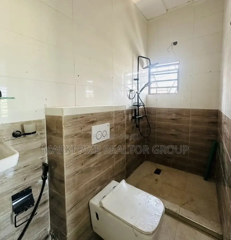 4bdrm Duplex in Magodo Gra Phase 1 for sale