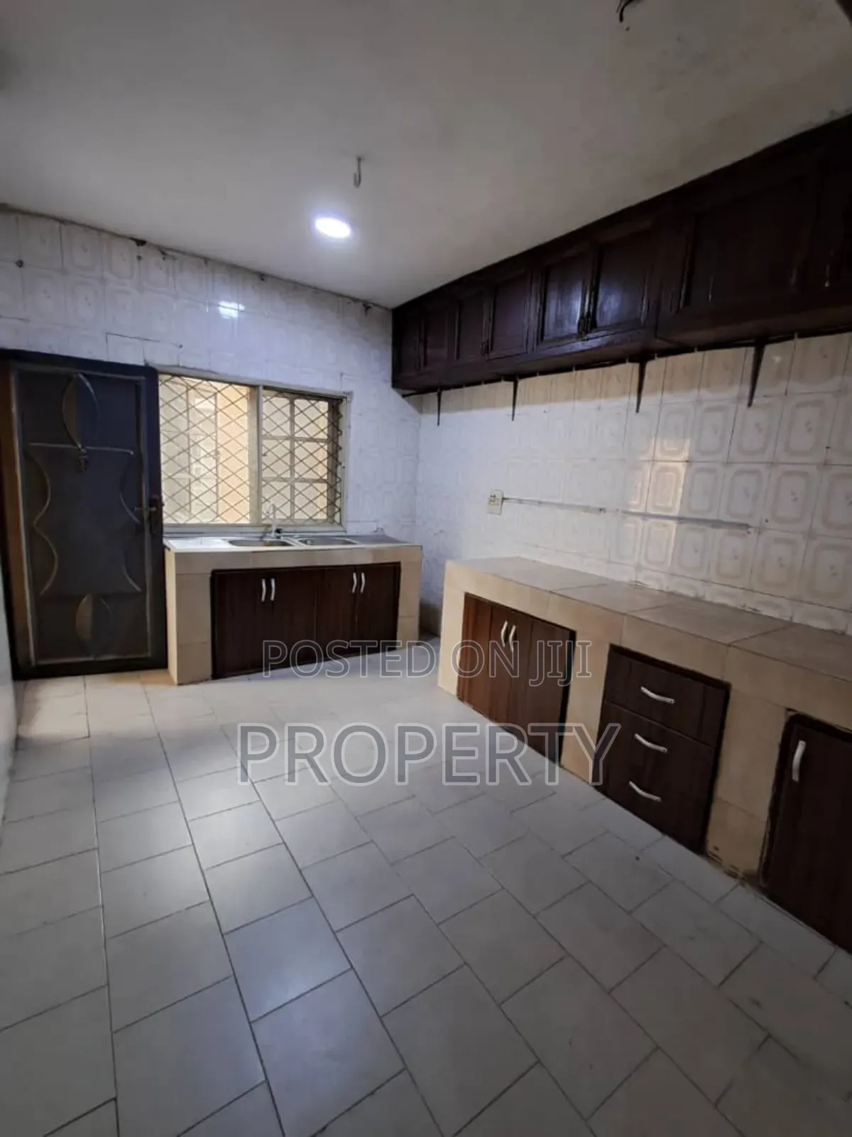 2bdrm Apartment in Magodo for sale