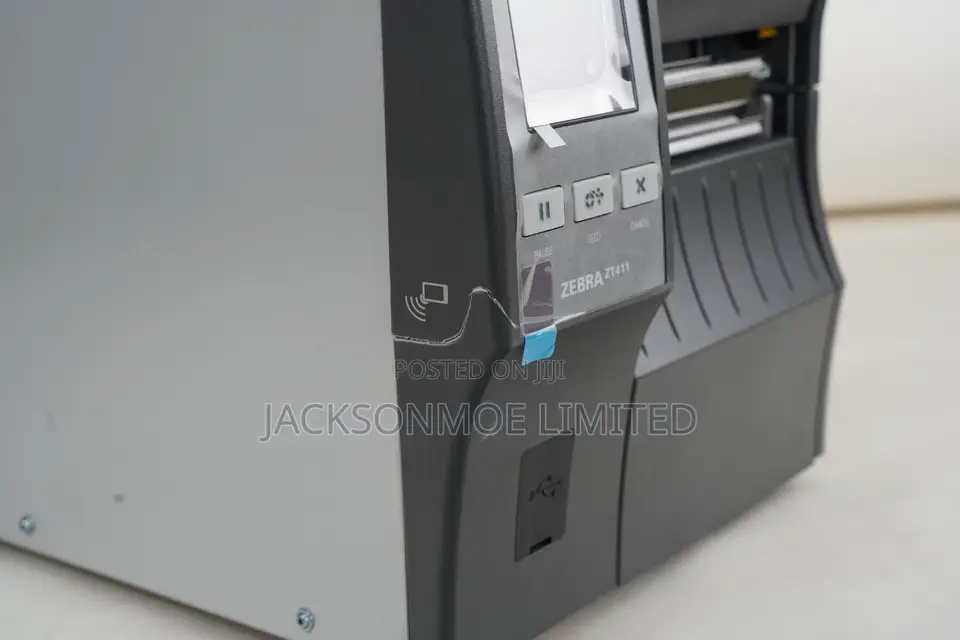 Zt411 Tt Printer - 4 Inch, 203 Dpi, Euro And Uk Cord.
