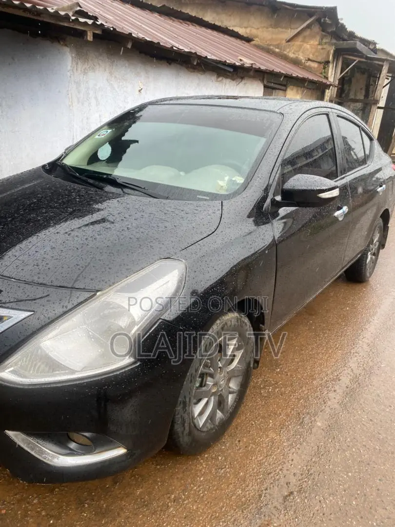 Nissan Almera 2015 Black