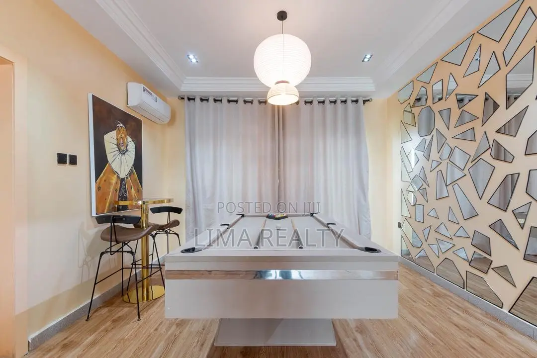 Aurora- Luxury 2 Bedroom