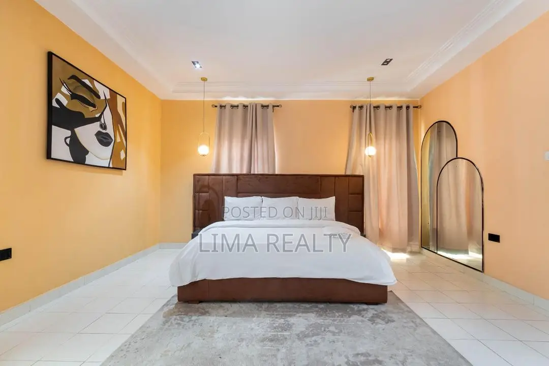 Aurora- Luxury 2 Bedroom
