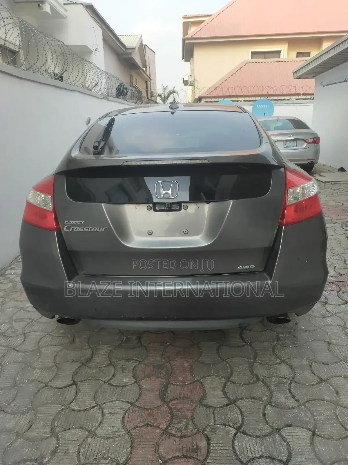 Honda Crosstour 2010 Gray
