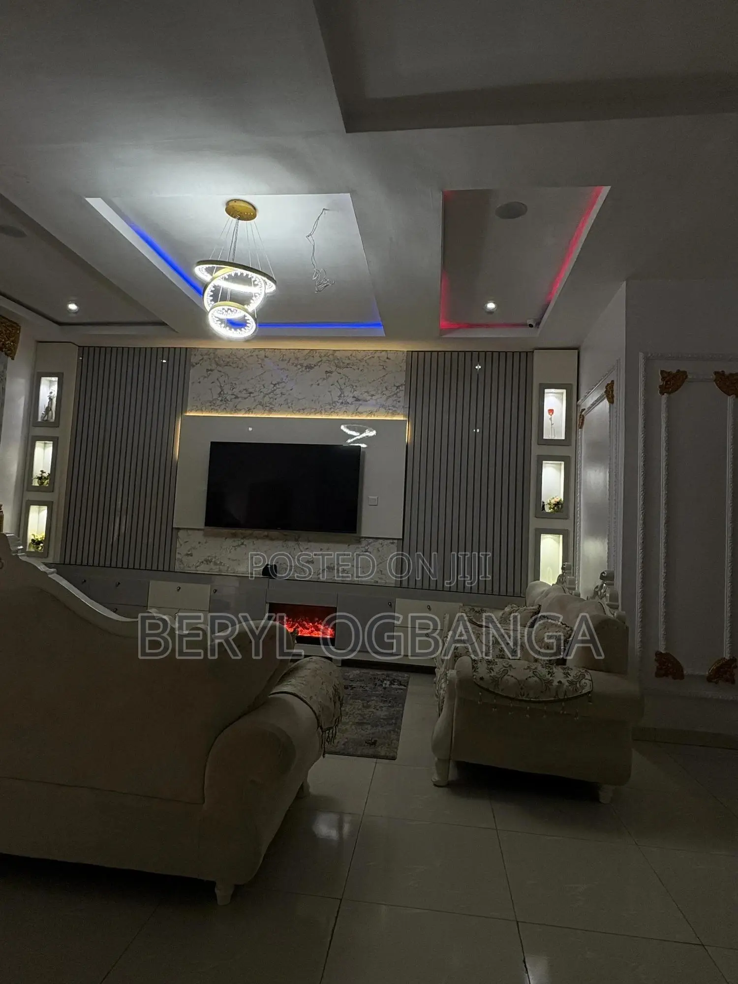 Monthly Room in a Shared Apartment Per Month With Pool and Gym