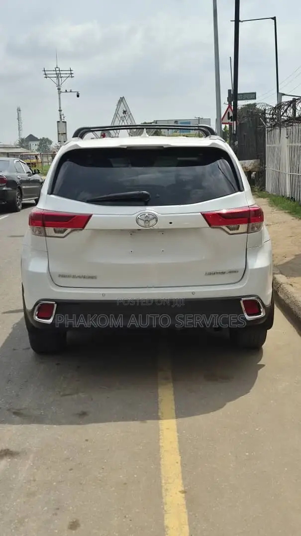 Toyota Highlander Limited Platinum 4x4 V6 (3.5L 6cyl 8A) 2017 White