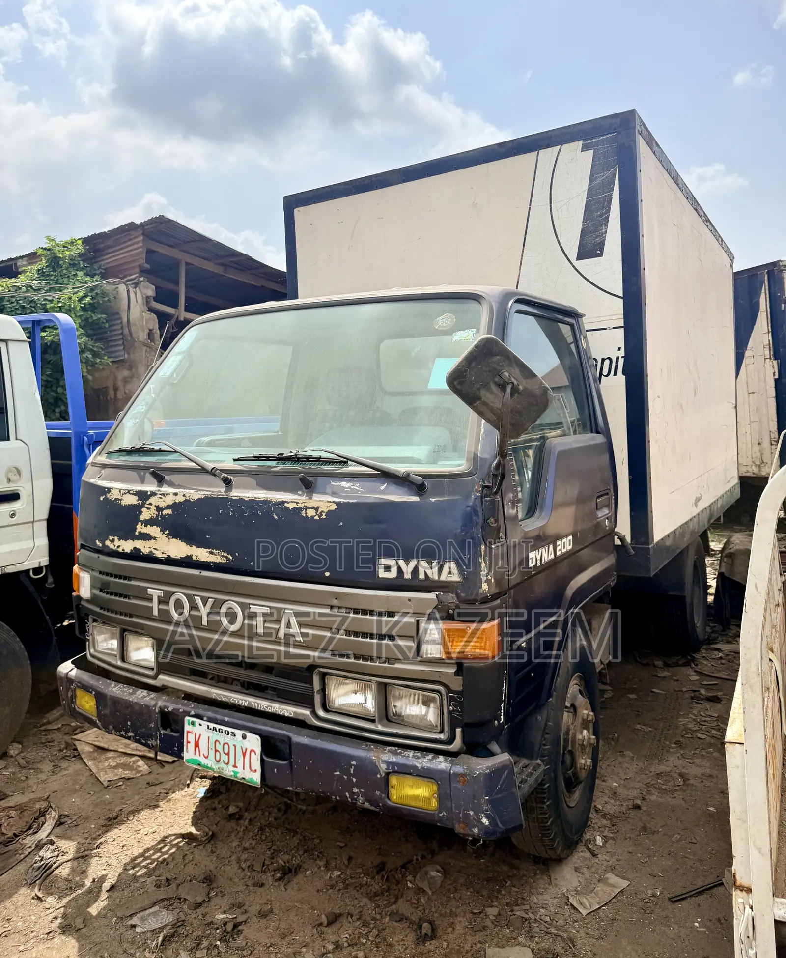 Toyota Dyna 200 Container Body 2rz Petrol Engine Injector Engine