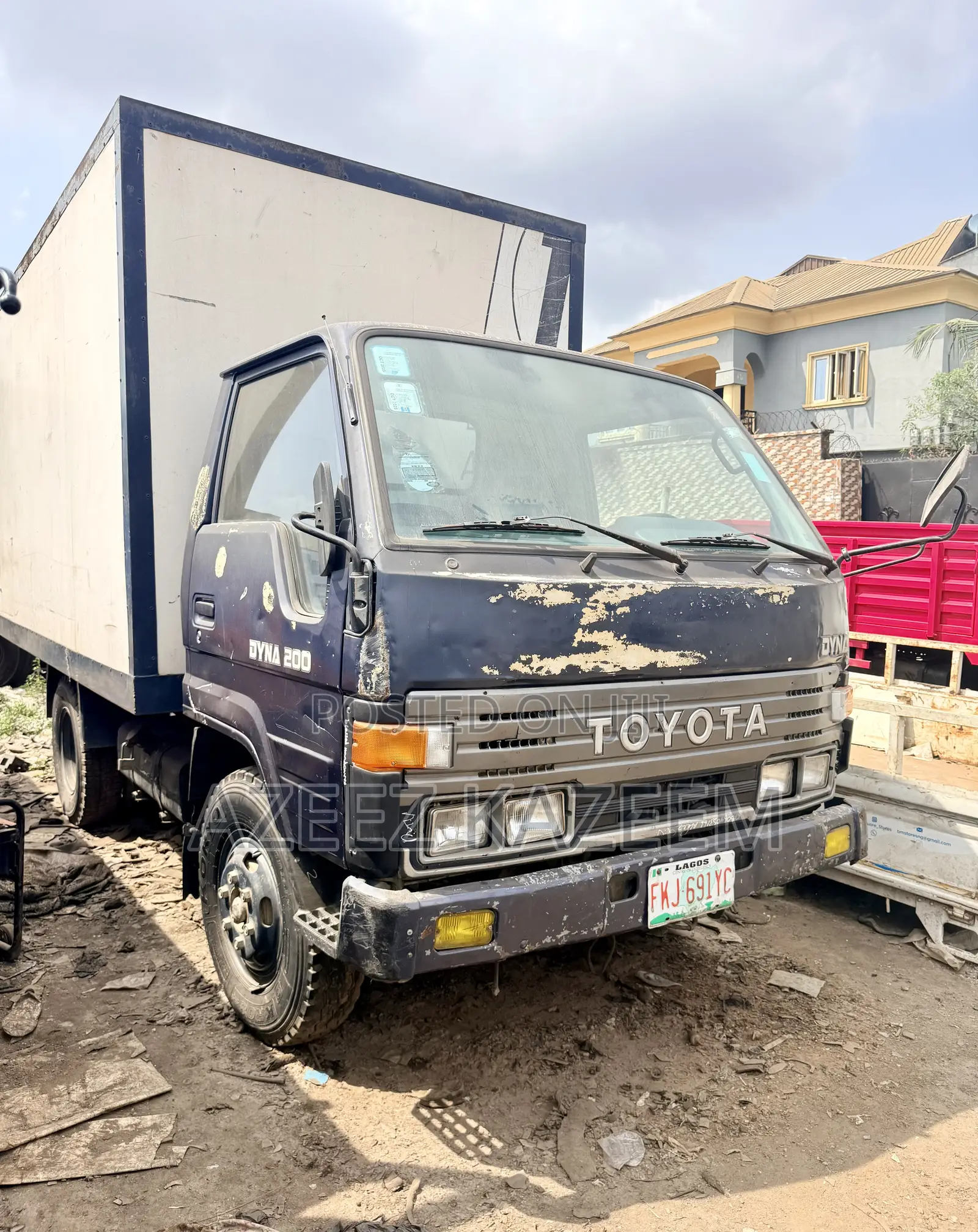 Toyota Dyna 200 Container Body 2rz Petrol Engine Injector Engine