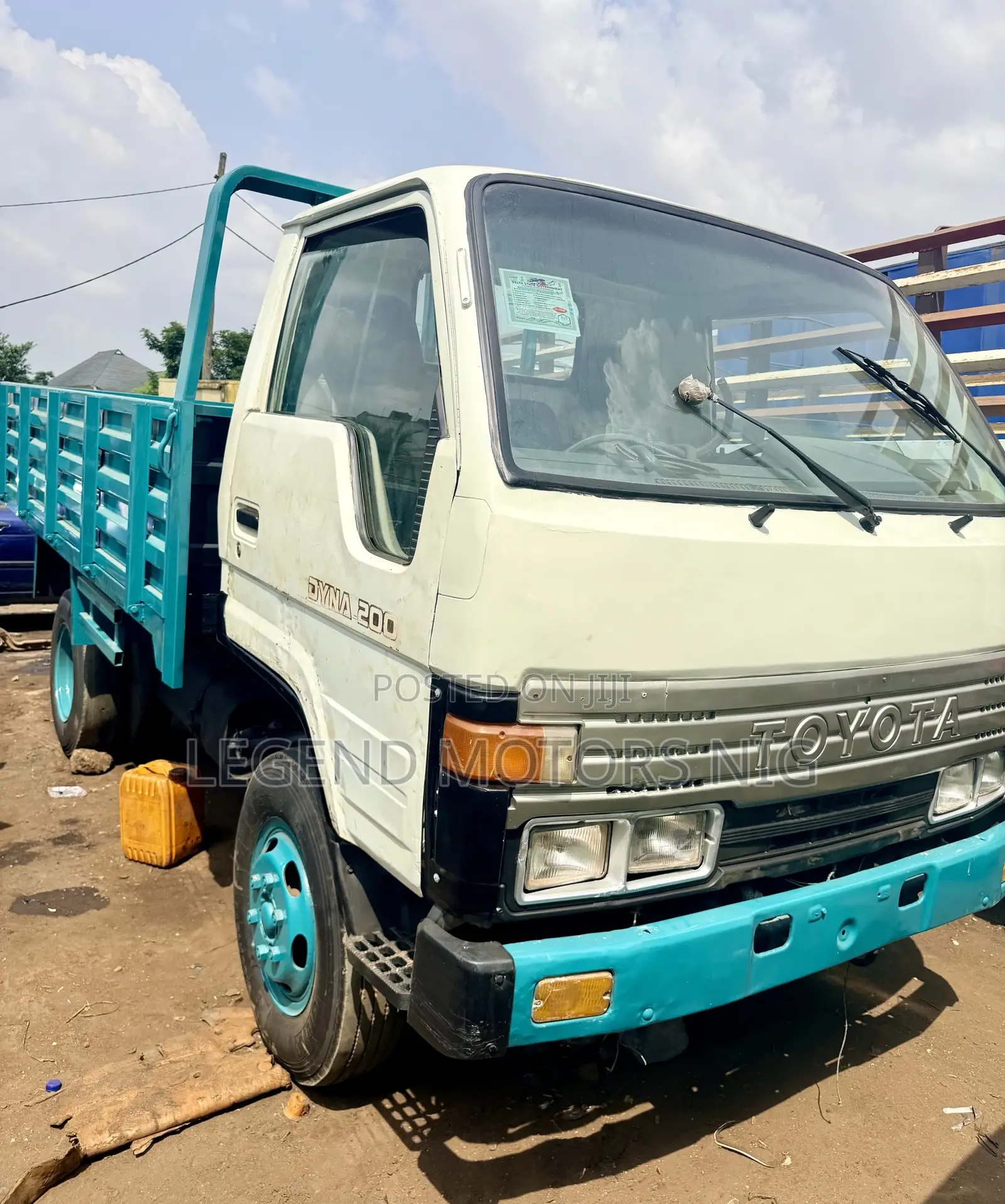 Toyota Dyna 200 Six Tyres 2rz Engine Japan Model