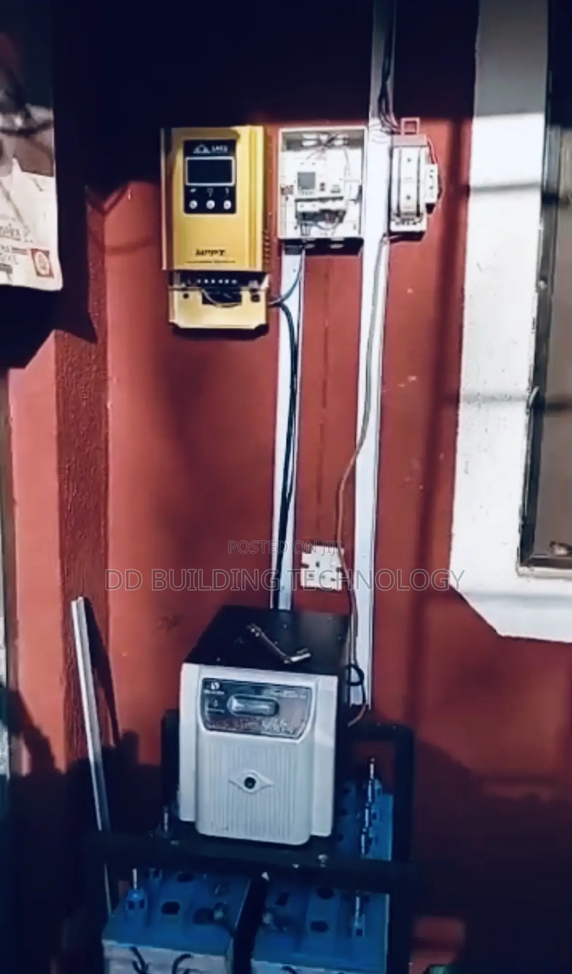 1.7kva Solar Inverter Package With 2 Battery 3 Solar Panels