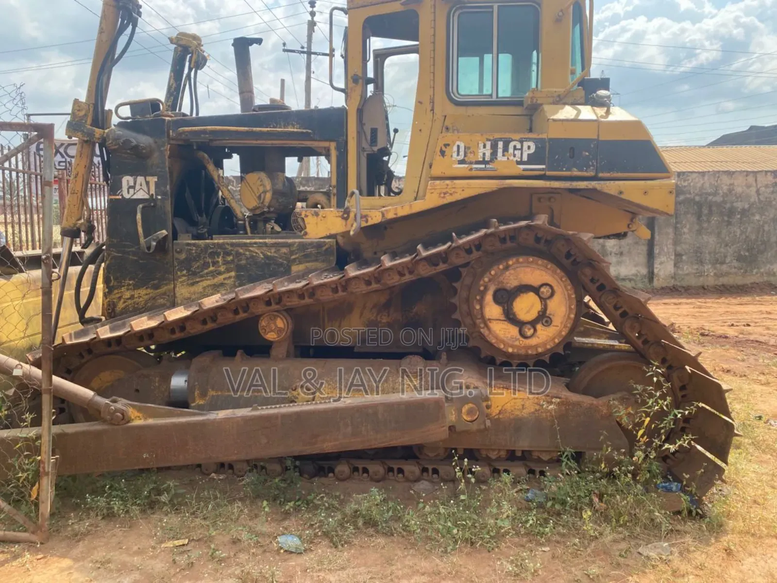 Cat Bulldozer D7h - LGP - Company Use