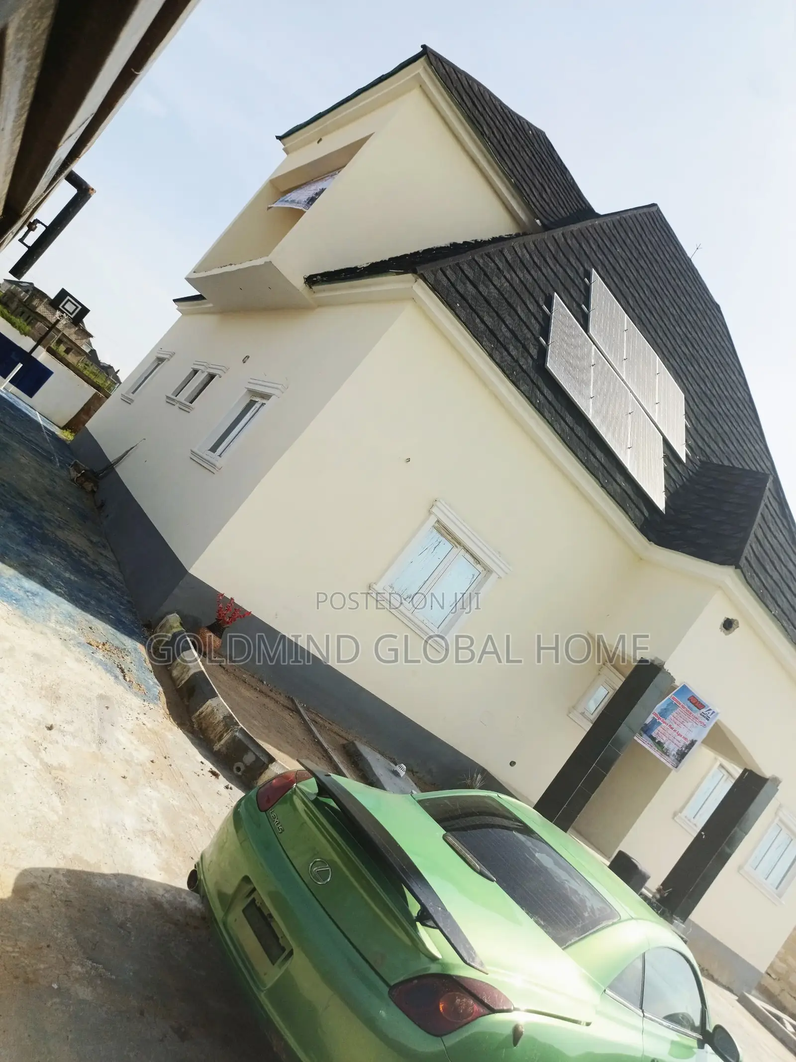 5bdrm Penthouse in In An Estate In, FHA for sale