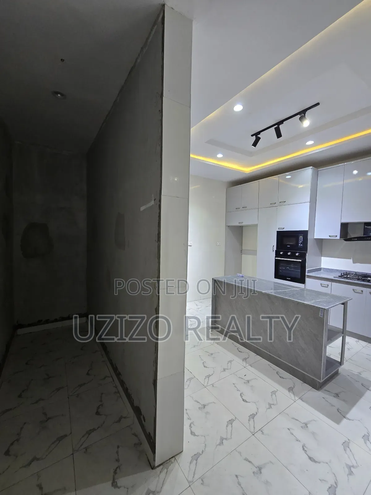 4bdrm Duplex in Ikota Gra for sale