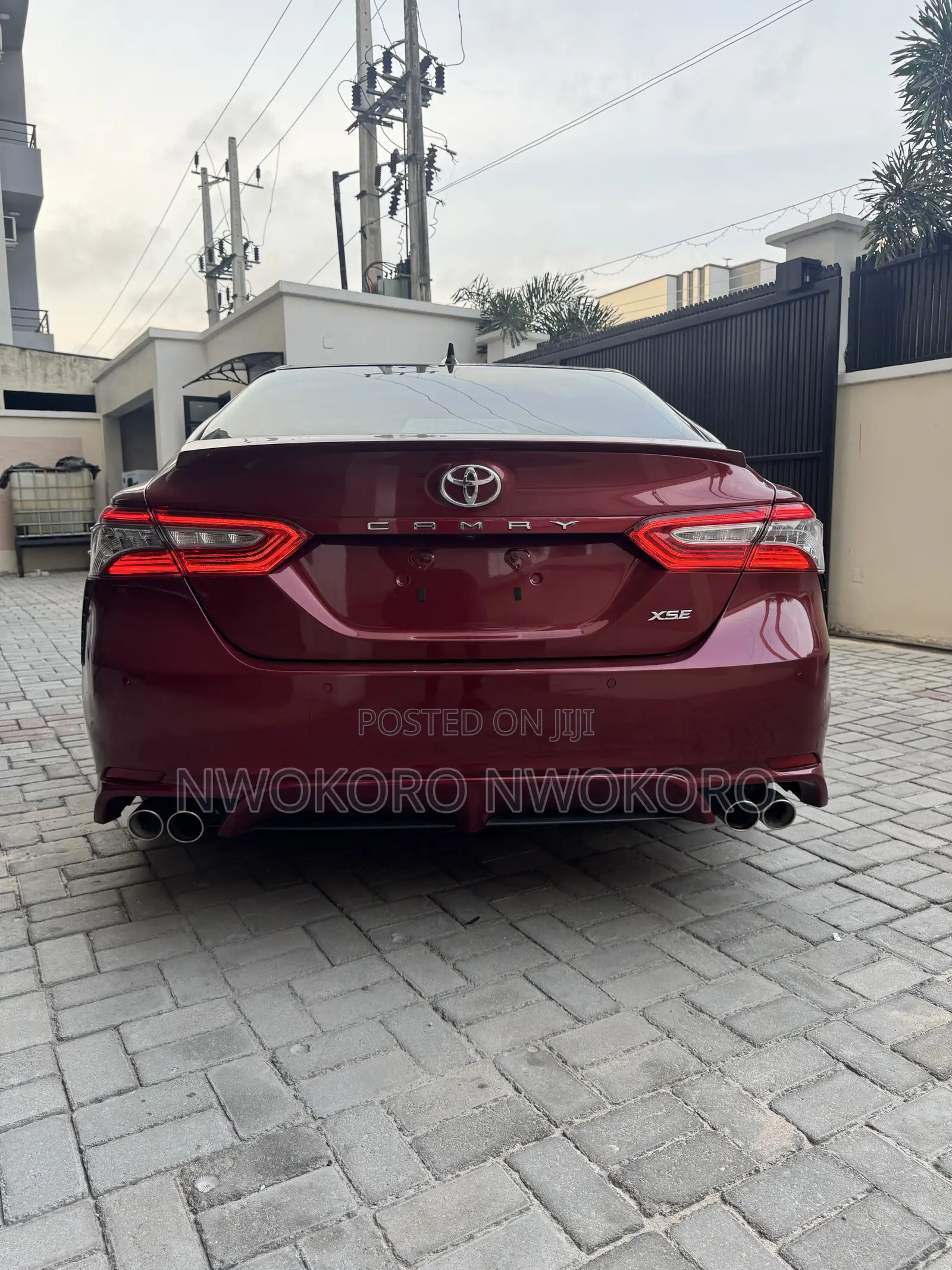 Toyota Camry XSE FWD (2.5L 4cyl 8AM) 2018 Red