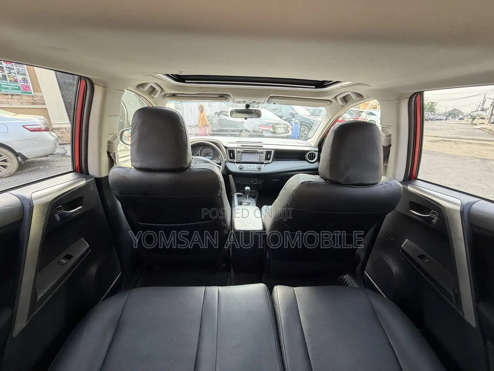 Toyota RAV4 XLE 4dr SUV AWD (2.5L 4cyl 6A) 2015 Red