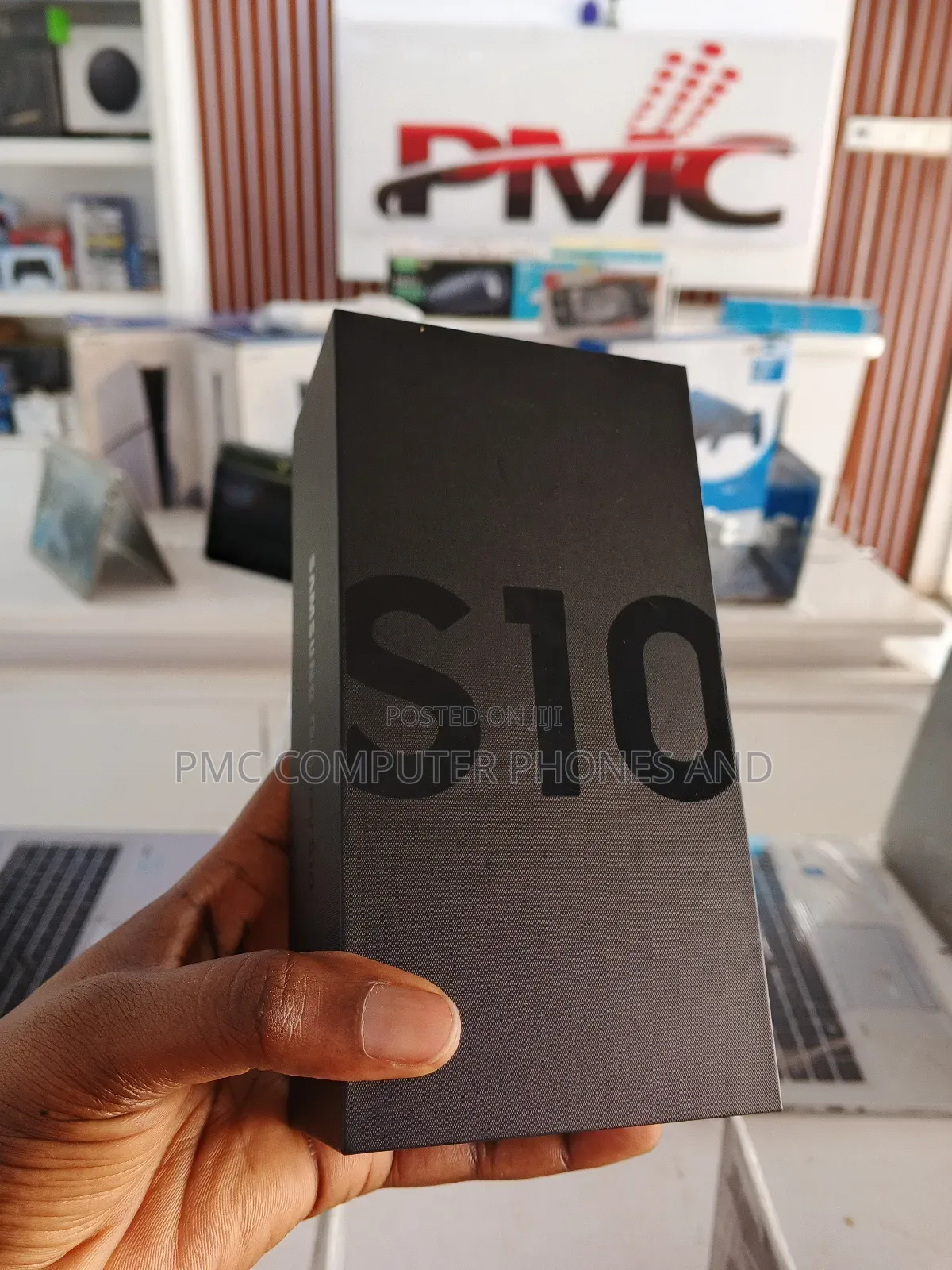 New Samsung Galaxy S10 128 GB Black