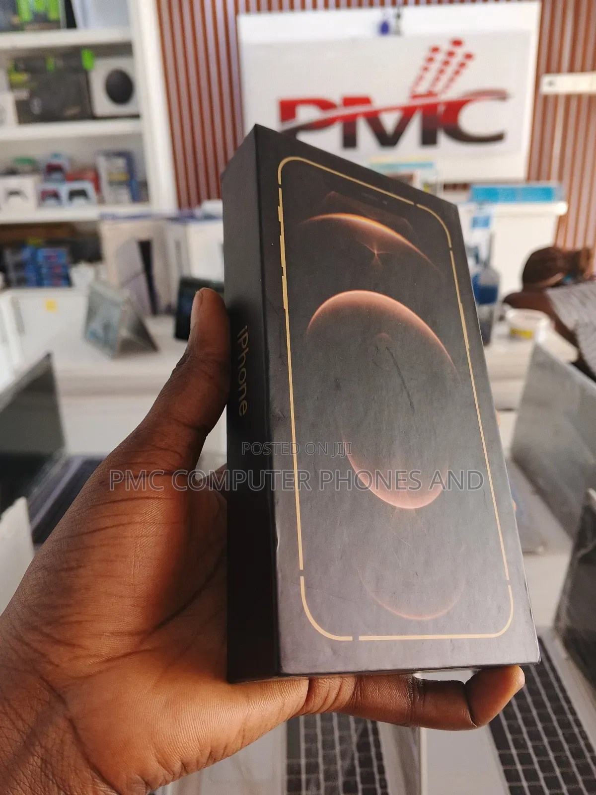 New Apple iPhone 12 Pro Max 128 GB Gold