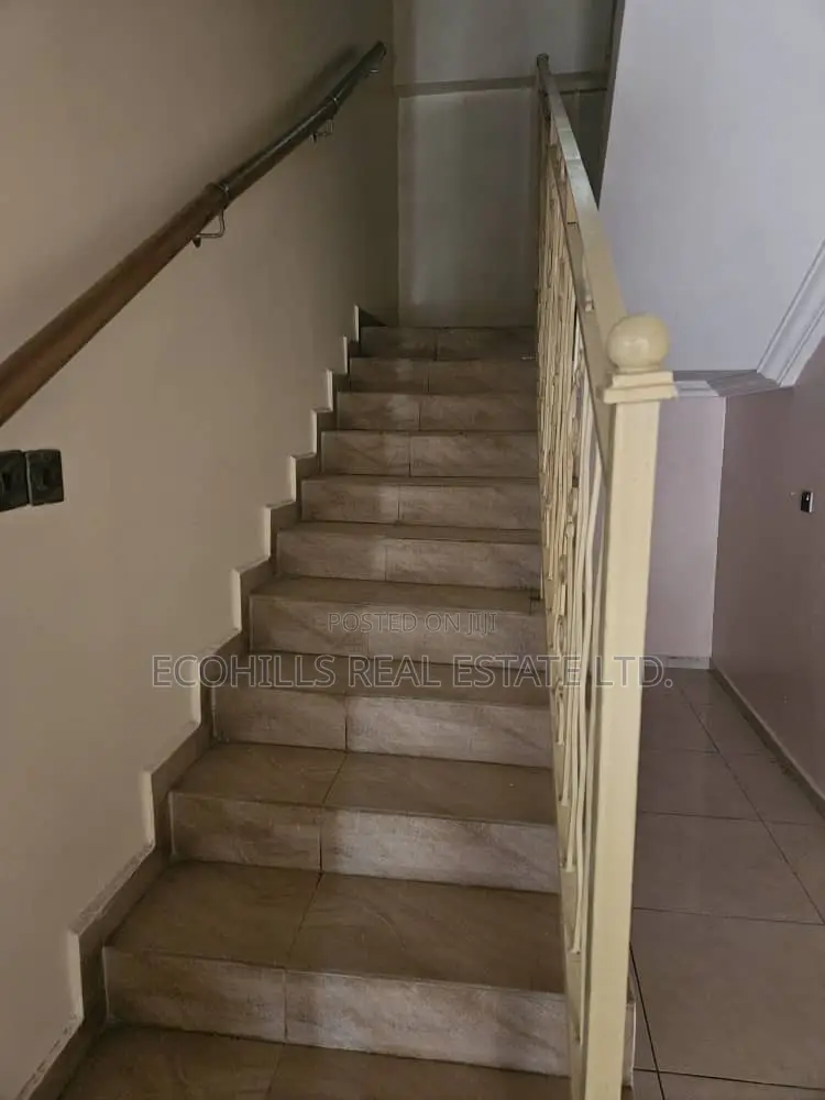 4bdrm Duplex in Dawaki for sale