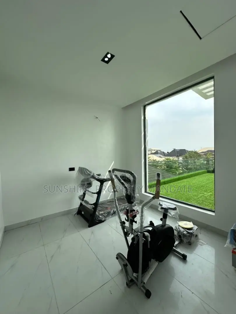 Furnished 5bdrm Duplex in Chevron Lekki Lagos for sale
