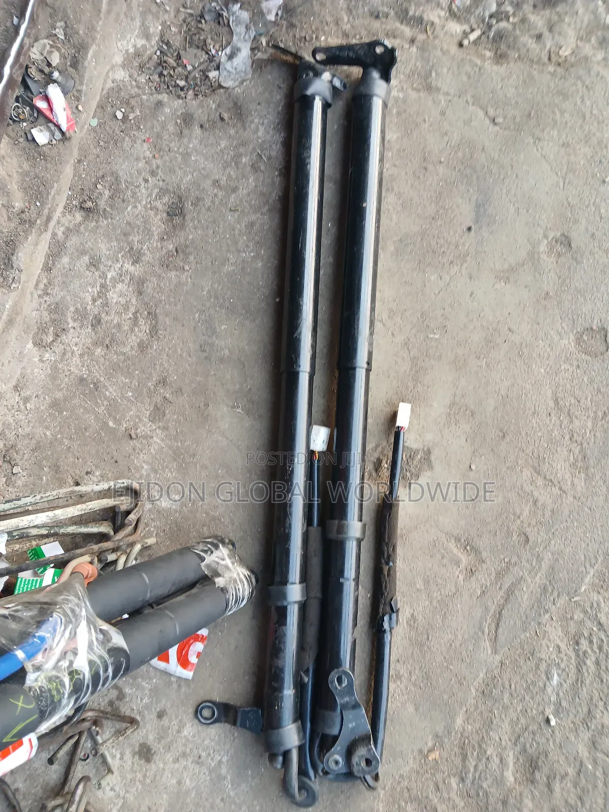Automatic Power Boot Shock Lifter Chevrolet Tahoe Suburban 2019 2020
