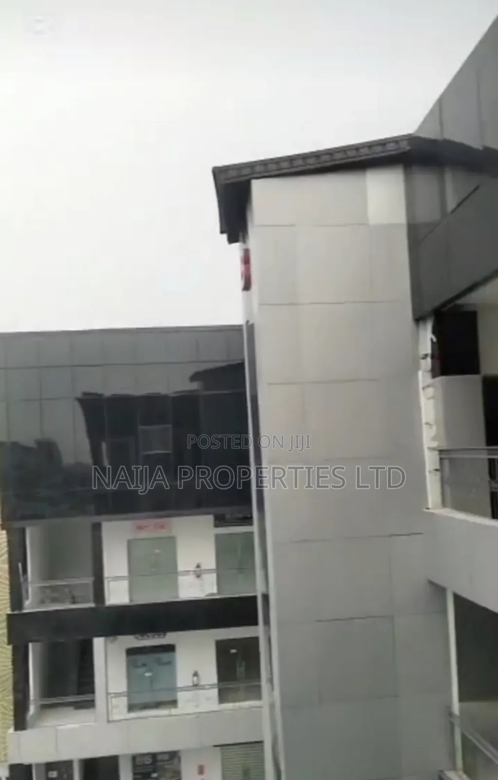 228sqm Open Plan Space on 3rd Floor at Igboefon, Lekki for Rent