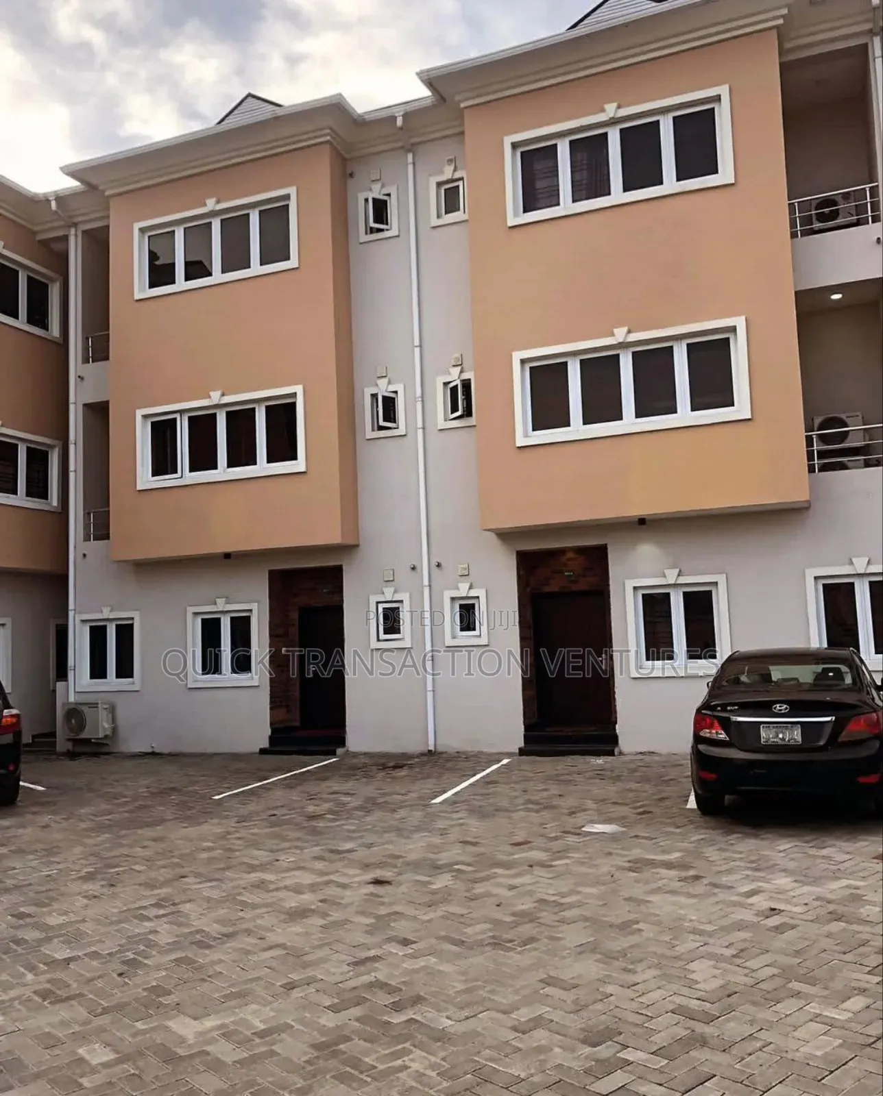 4bdrm Duplex in Alaka/Iponri for sale