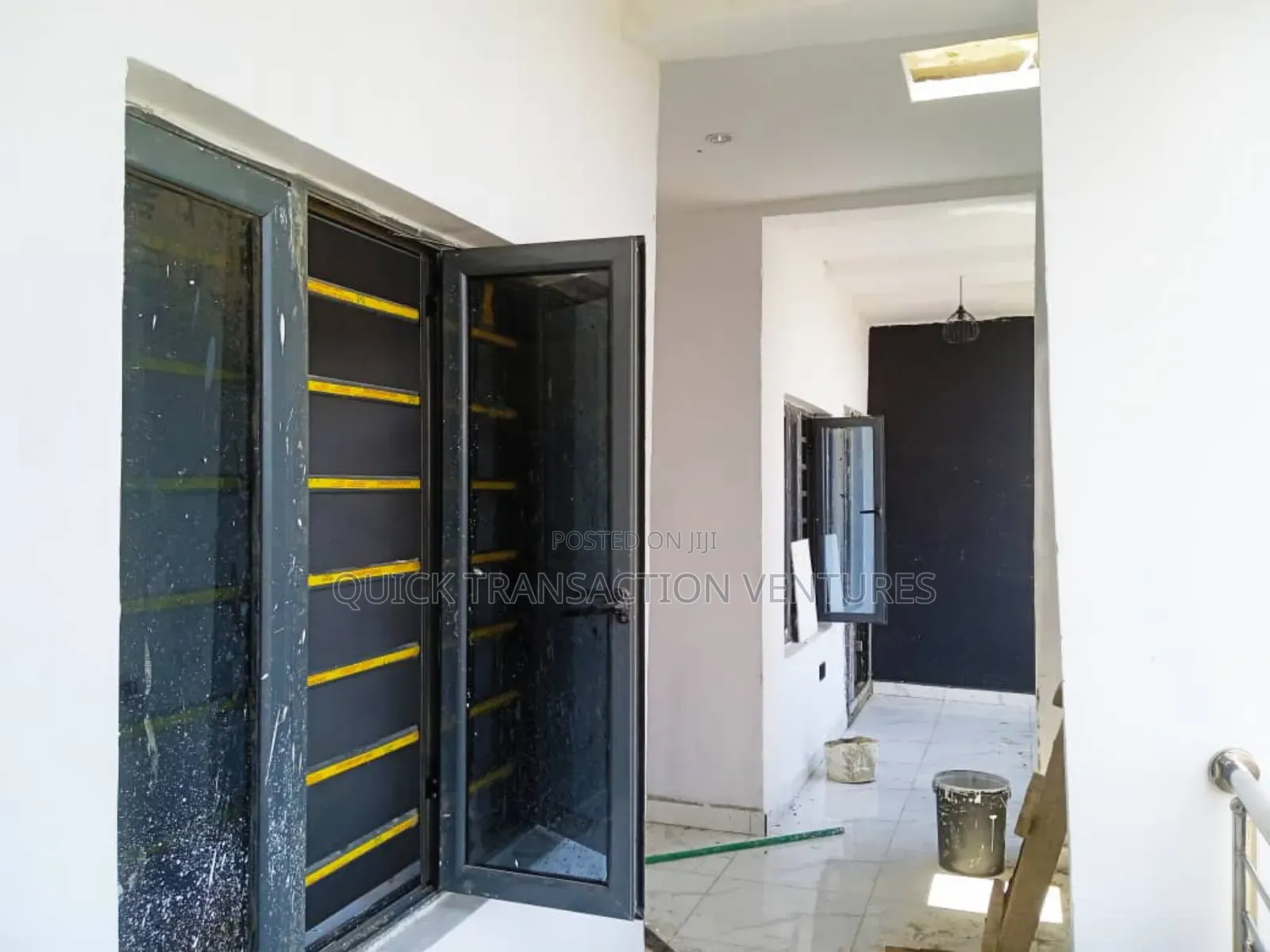 3bdrm Block of Flats in Aguda / Surulere for sale