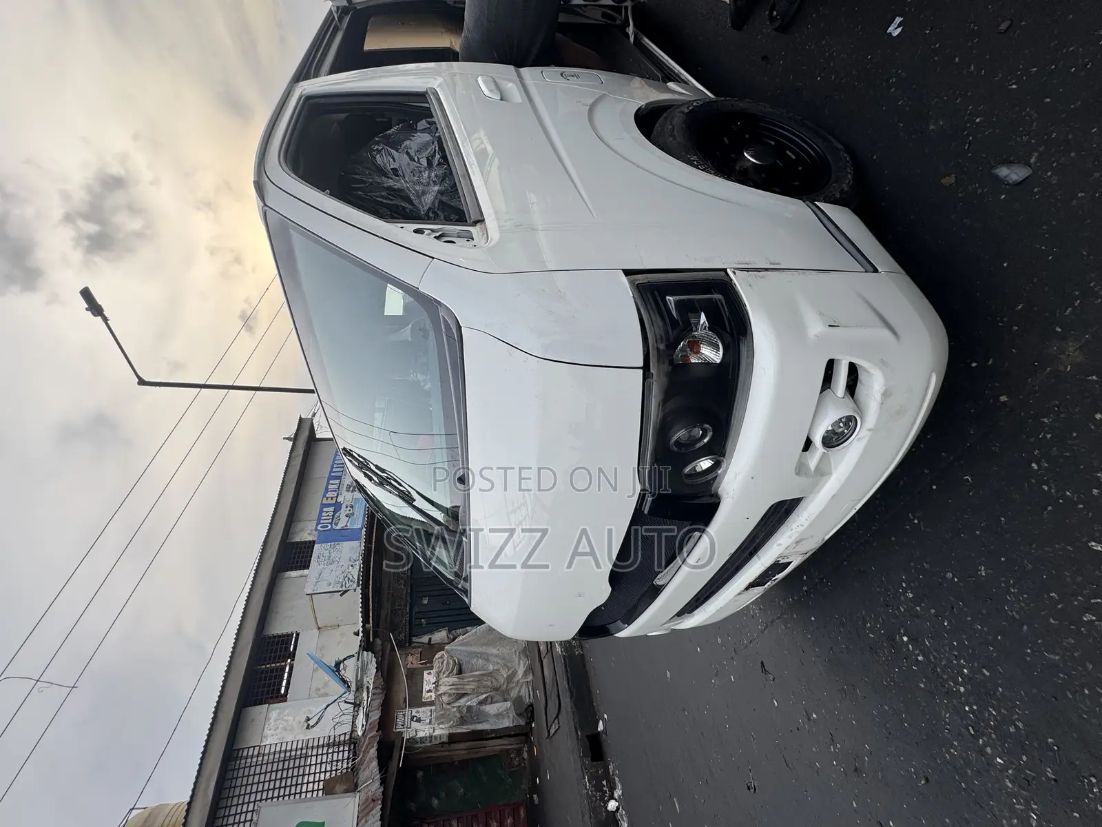 Toyota HiAce 2010 White