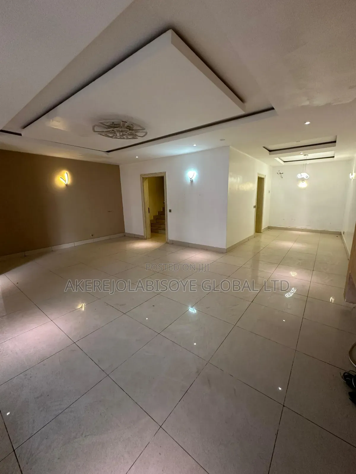 4bdrm Duplex in Lifecamp By Catholic for rent