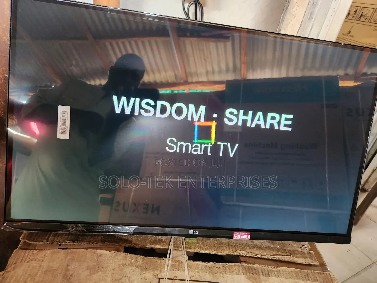 Lg 32inches Smart Frameless