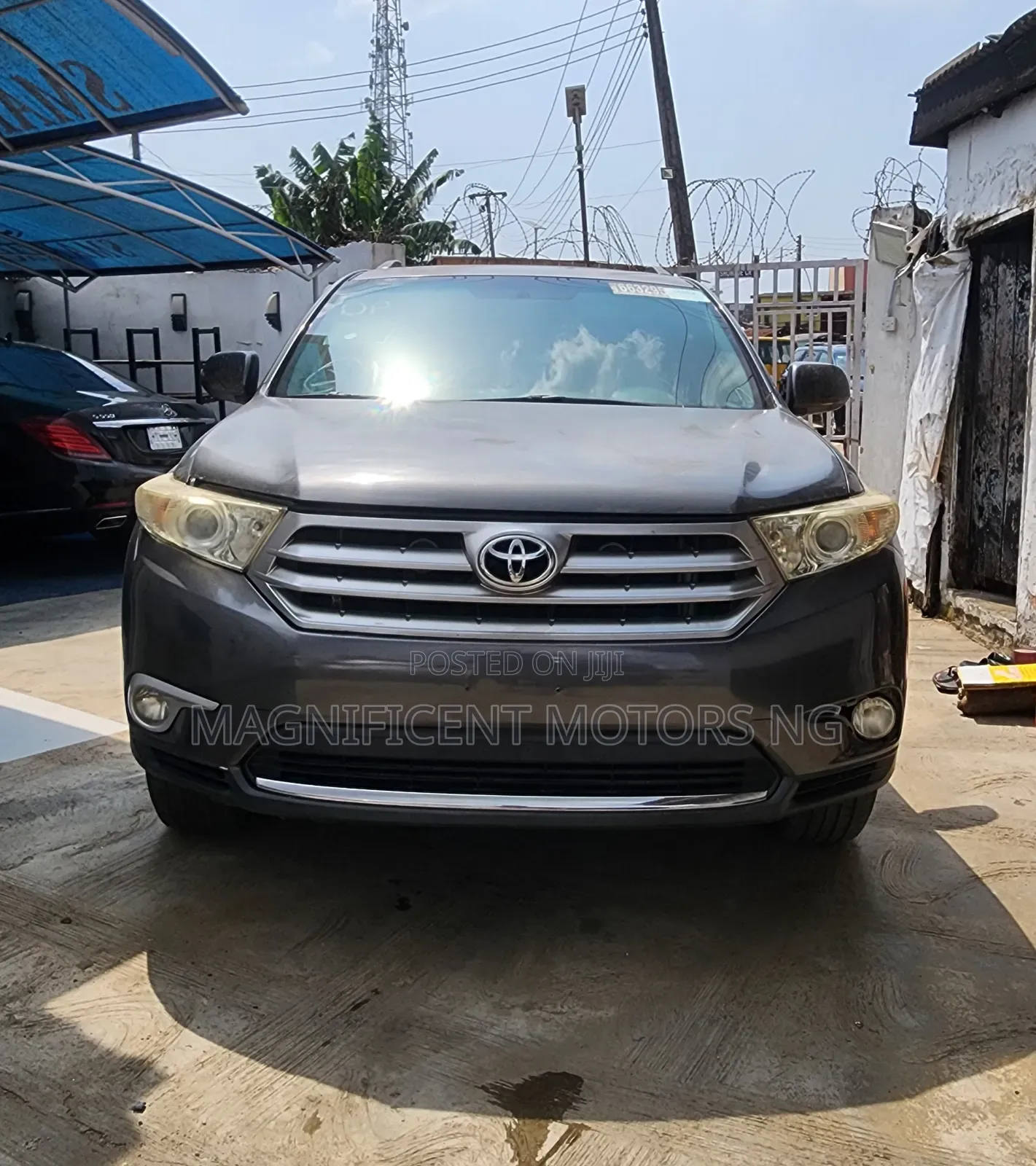 Toyota Highlander SE 2011 Gray