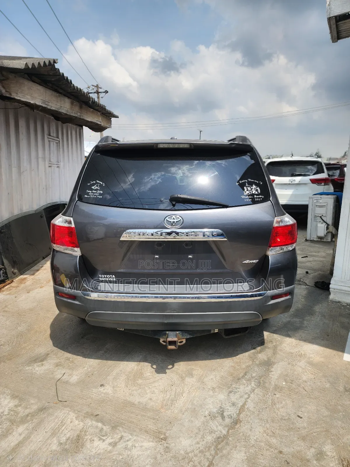 Toyota Highlander SE 2011 Gray