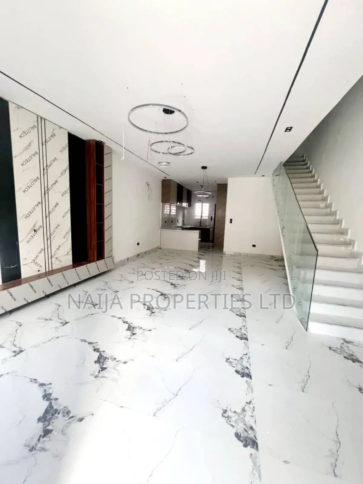 4bdrm Townhouse/Terrace in Lekki Phase 1 for sale