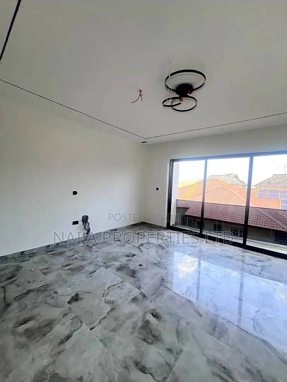 4bdrm Townhouse/Terrace in Lekki Phase 1 for sale