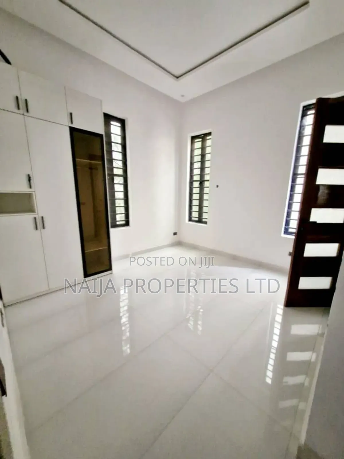 5bdrm Duplex in Megamound Estate, Lekki for sale