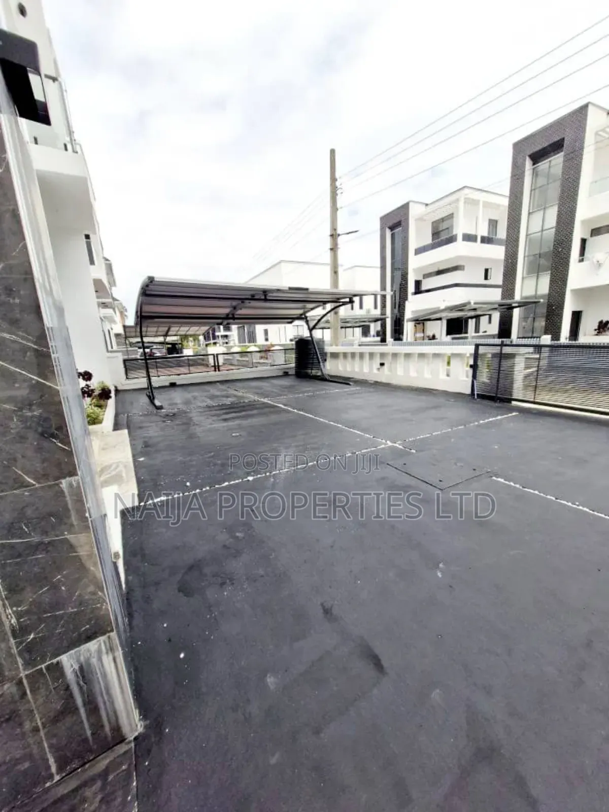 5bdrm Duplex in Megamound Estate, Lekki for sale