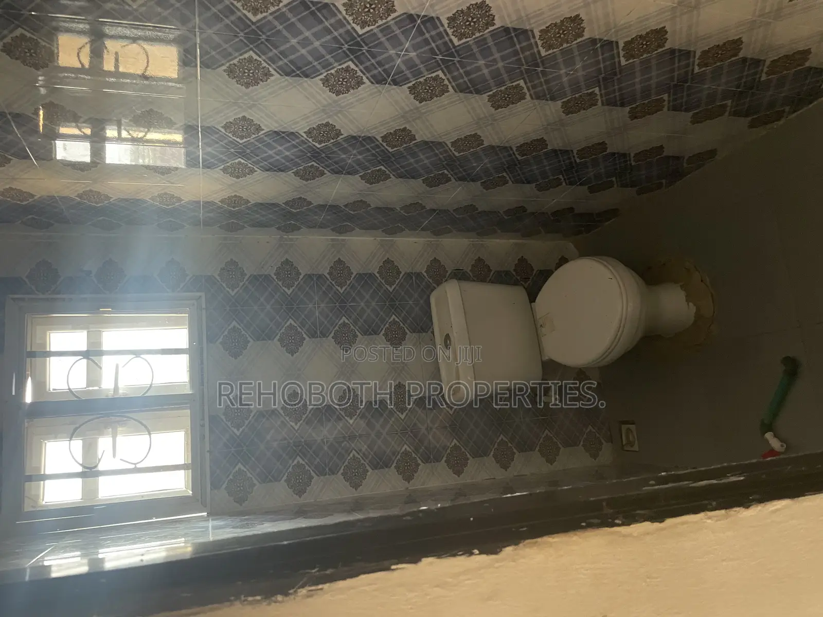 1bdrm Bungalow in Kasumu, Akala Express for rent