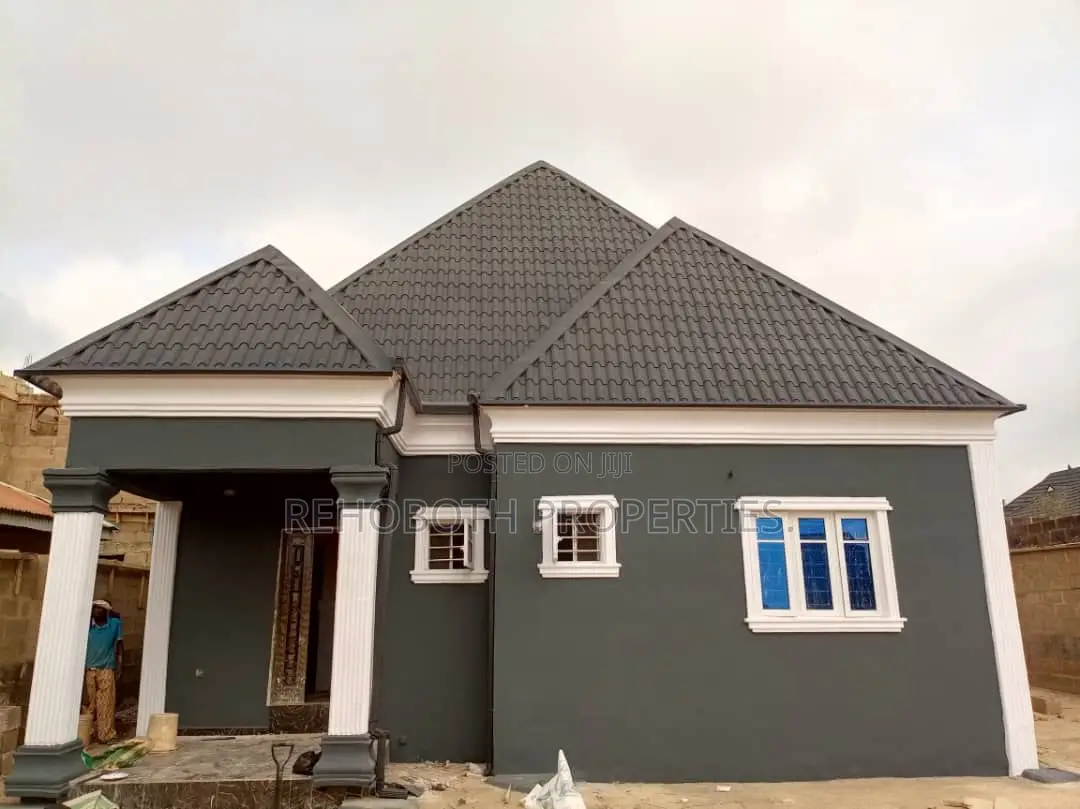 2bdrm Bungalow in Promiseland, Akala Express for rent