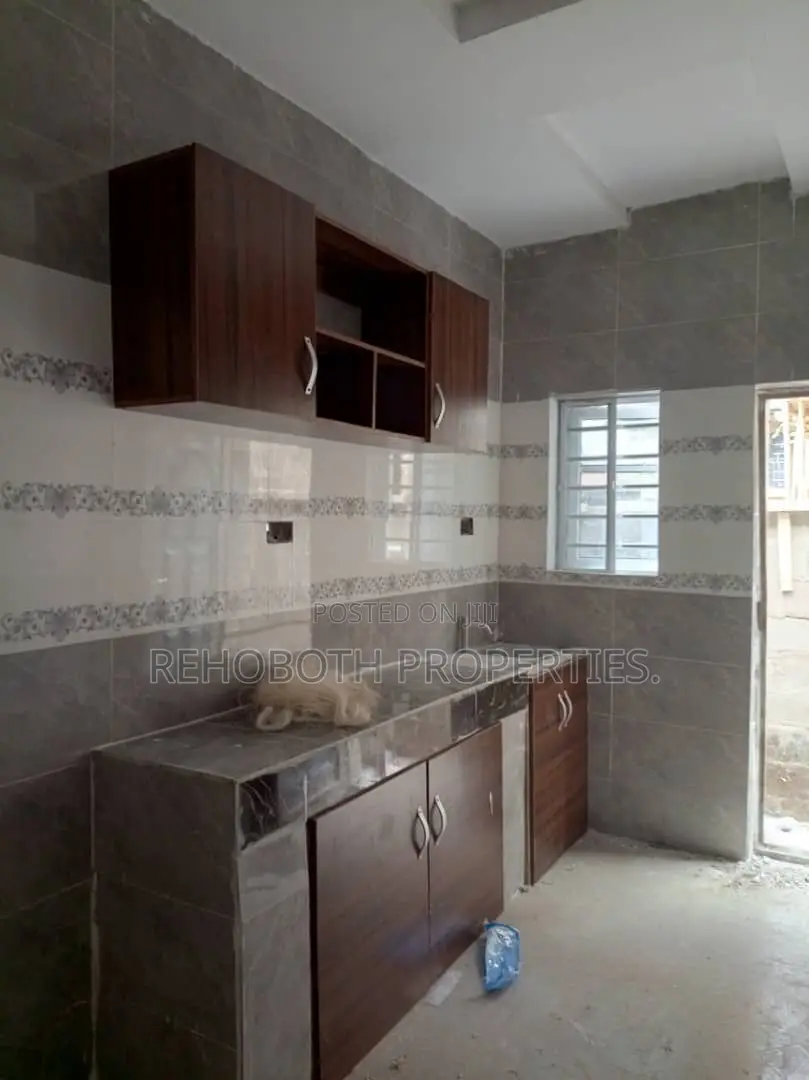 2bdrm Bungalow in Promiseland, Akala Express for rent