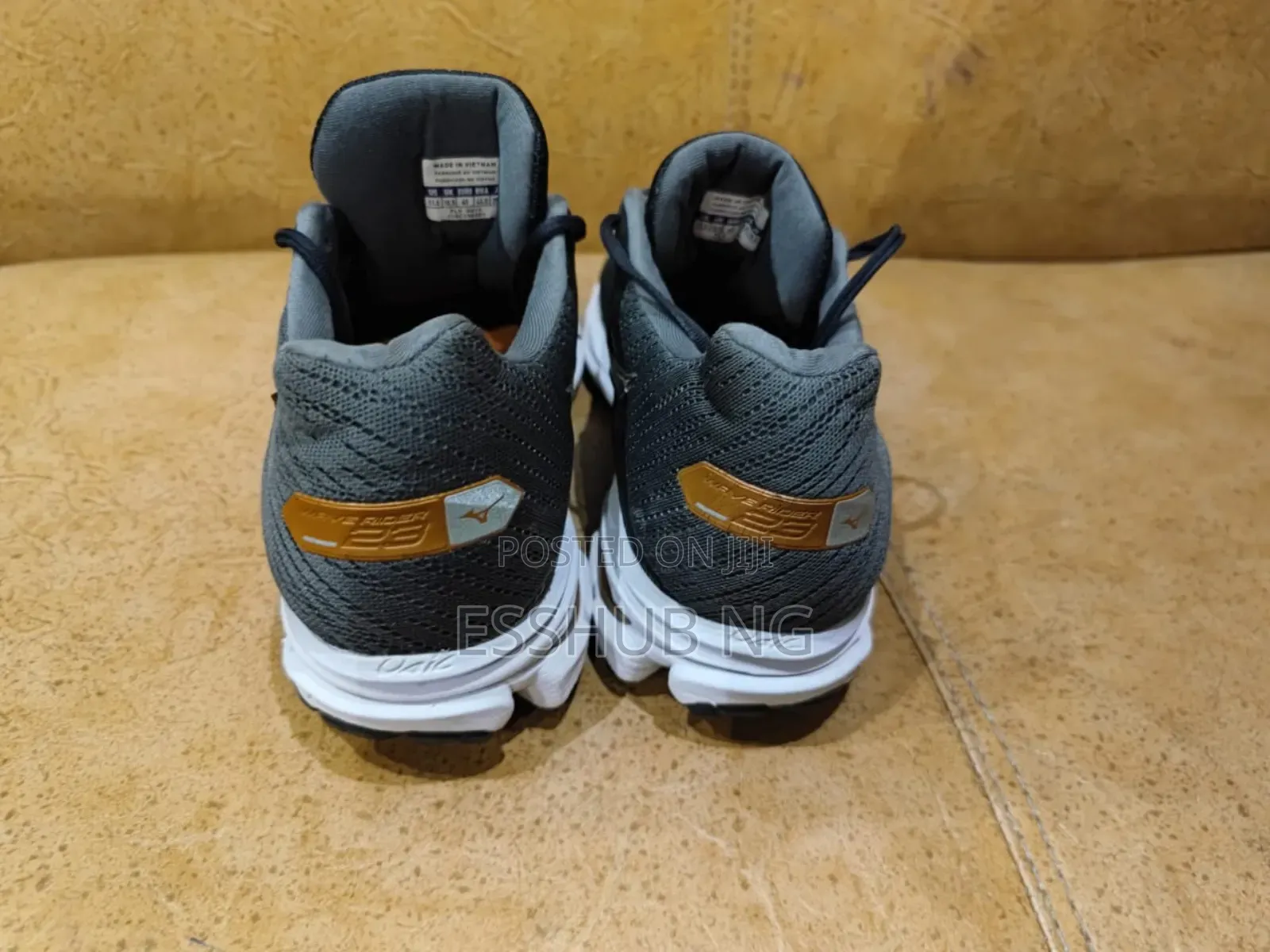 Used Clean Canvas 45