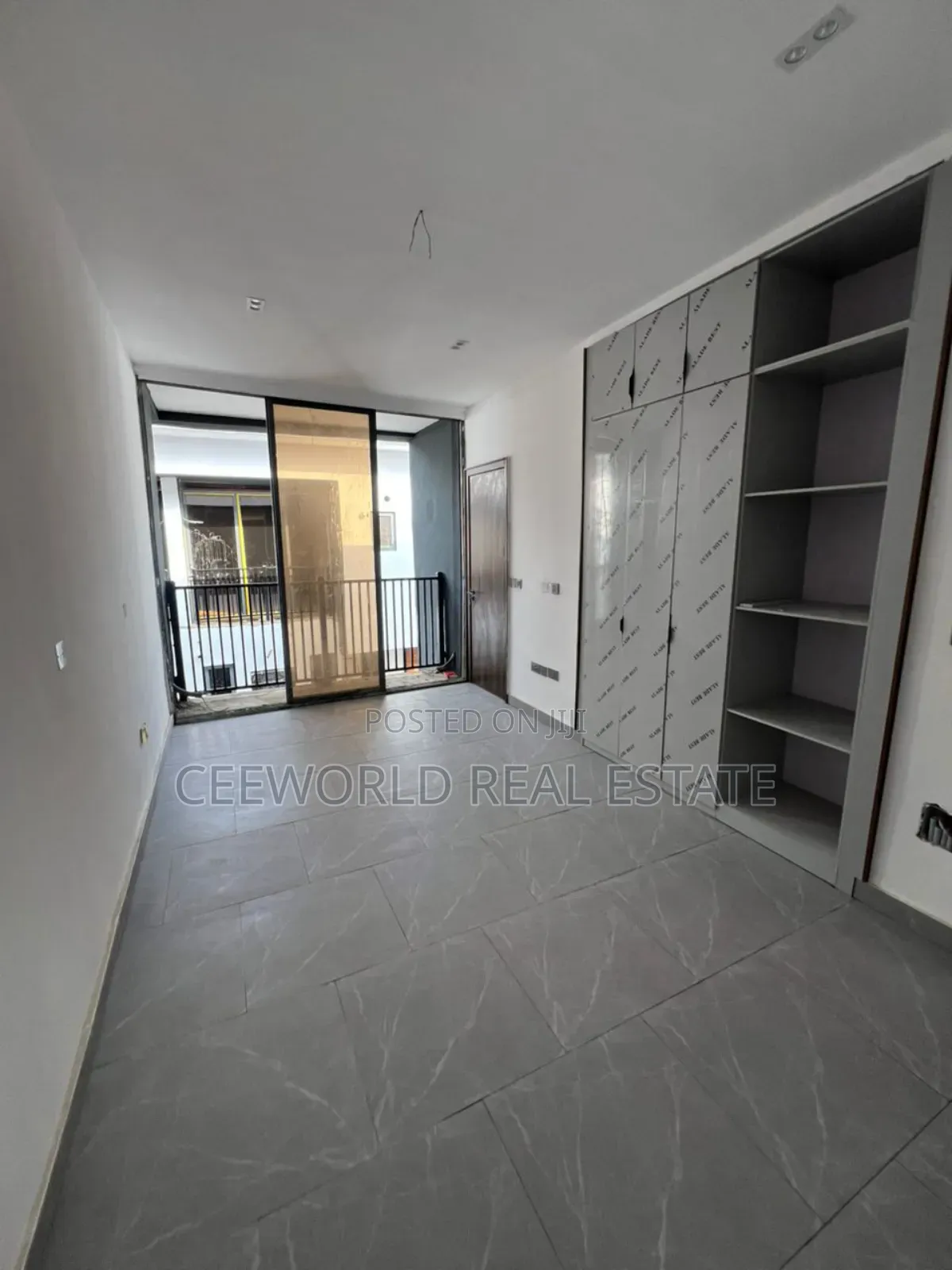 4bdrm Duplex in Main Jericho Gra for rent