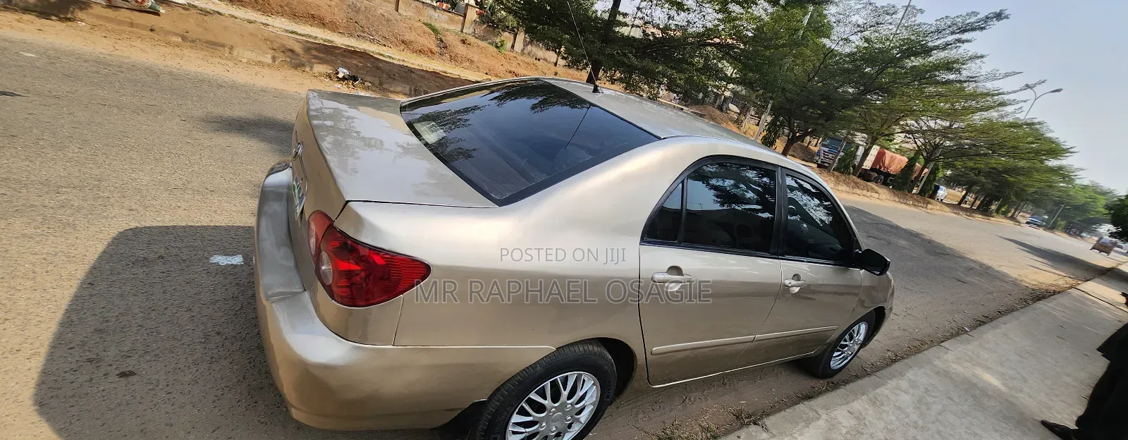 Toyota Corolla 2004 Gold